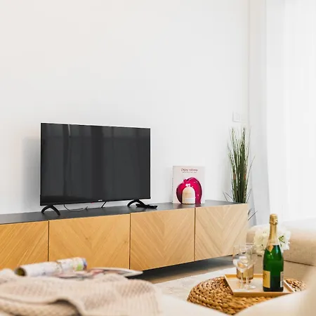 Apartment Guthaus Retreat With Balcony Pressburg