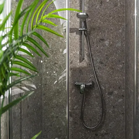 Lejlighed Guthaus Retreat With Balcony