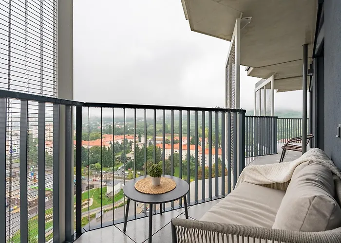 Appartement Guthaus Retreat With Balcony Bratislava