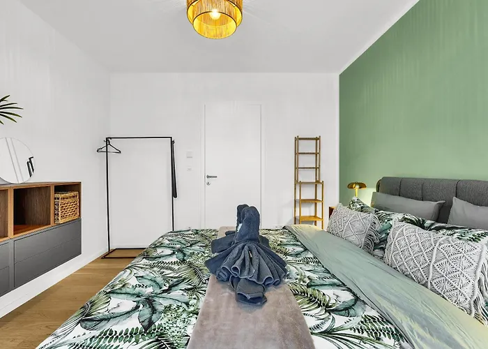 Guthaus Retreat With Balcony Bratislava