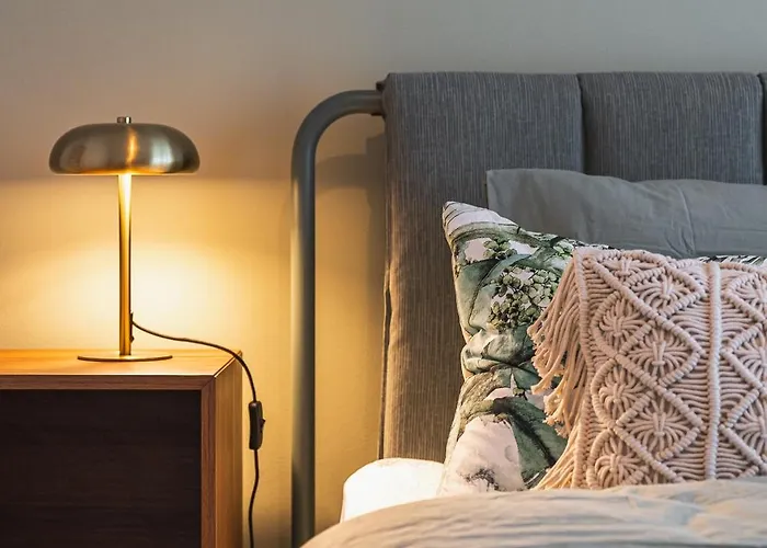 Guthaus Retreat With Balcony *