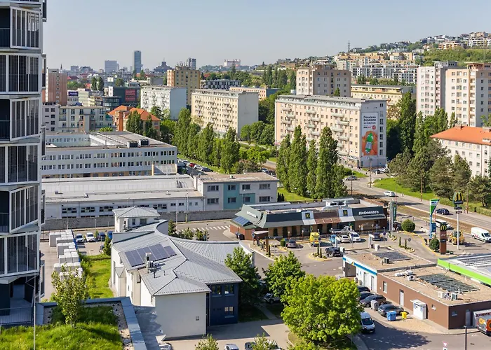 Apartment Guthaus Retreat With Balcony *